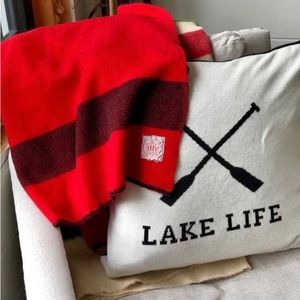 HB 100% Vintage Wool Blanket